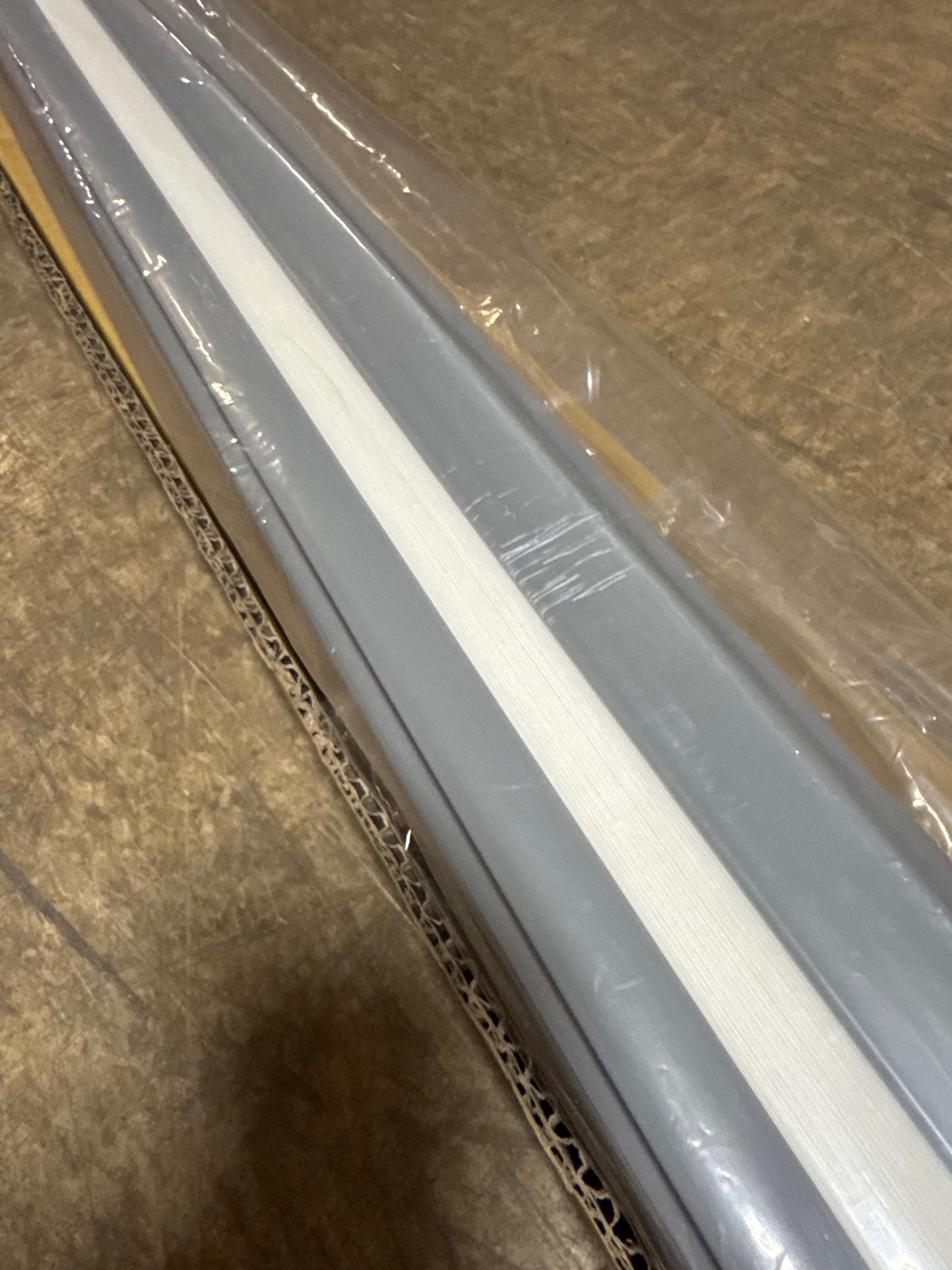 Perfect Lift Anchor Gray Cordless Eco Cellular Shades QNGR340600 – 34×60 in.