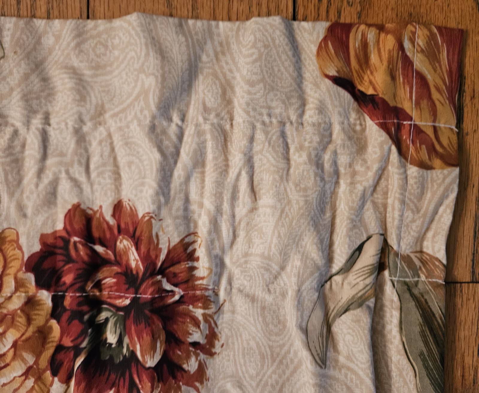JC Penney Chris Madden Floral Pattern Pair of Rod Top Curtain Panels 41″x86″