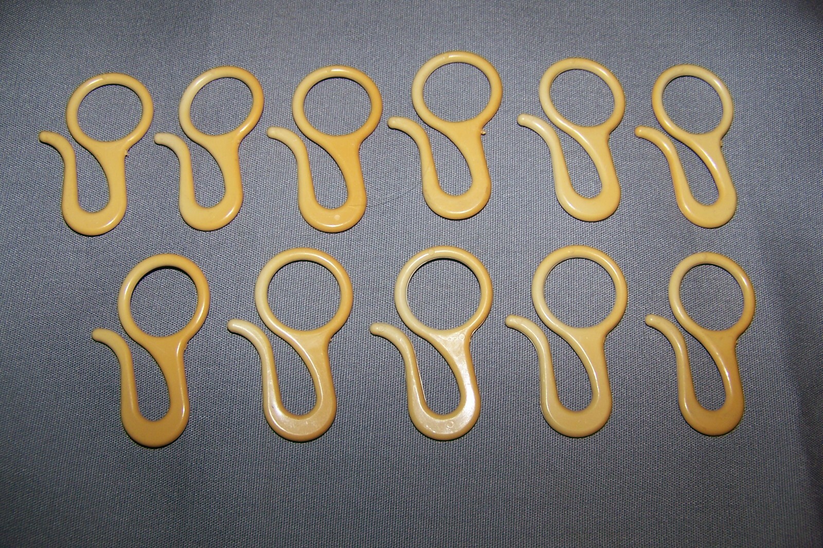 11 Vintage, Thin Plastic, Drapery Clips or Hooks, For A Rod