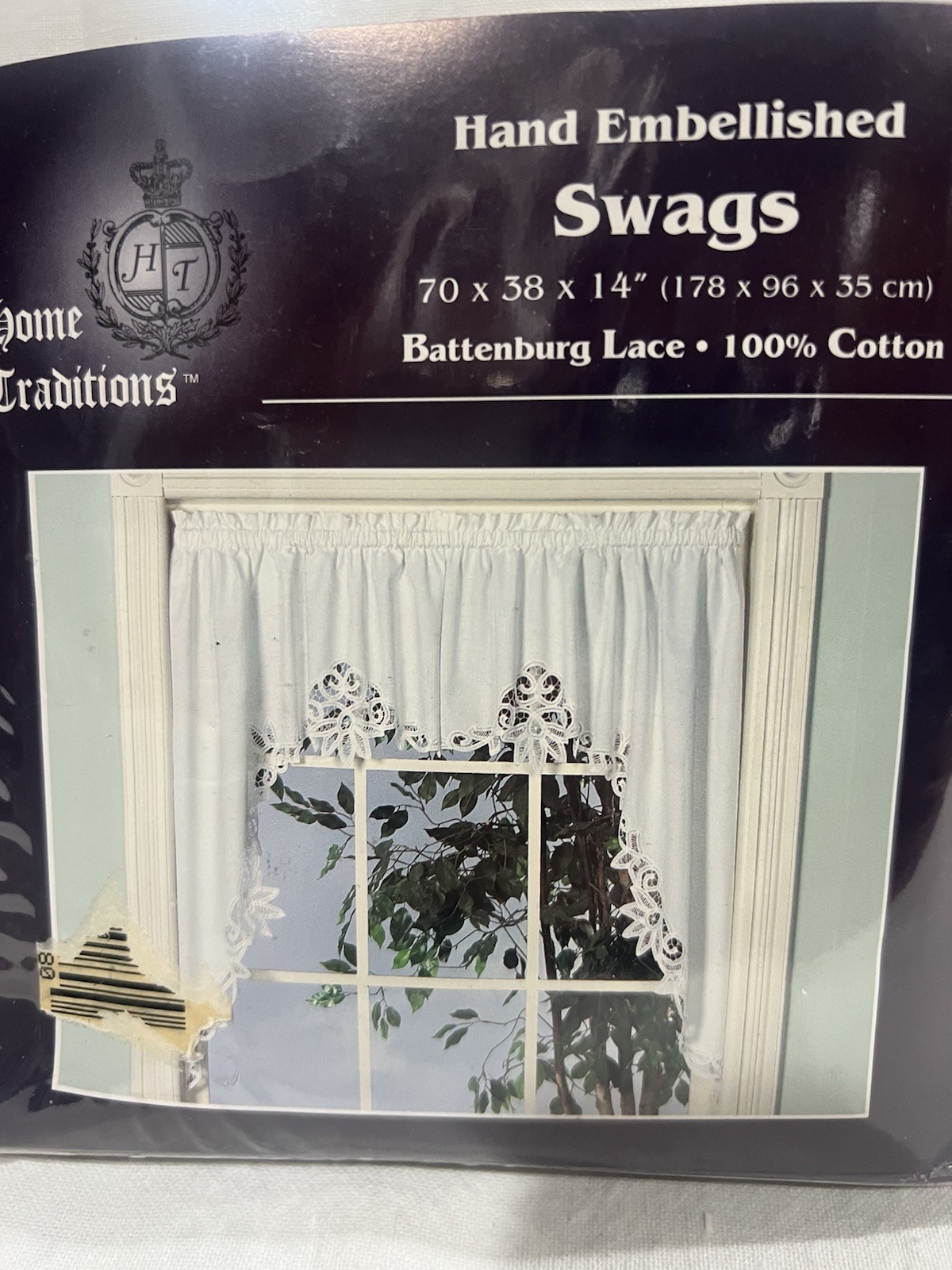 HOMME Traditions Battenburg Lace Swag