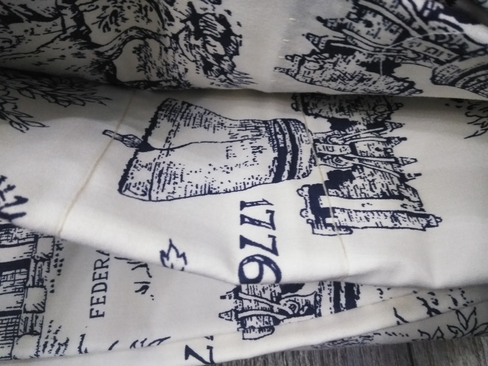 VTG. JC Penny HOME COLLECTION POLE TOP DRAPES (2) ARLINGTON PRINT 80″X63″ (NAVY)