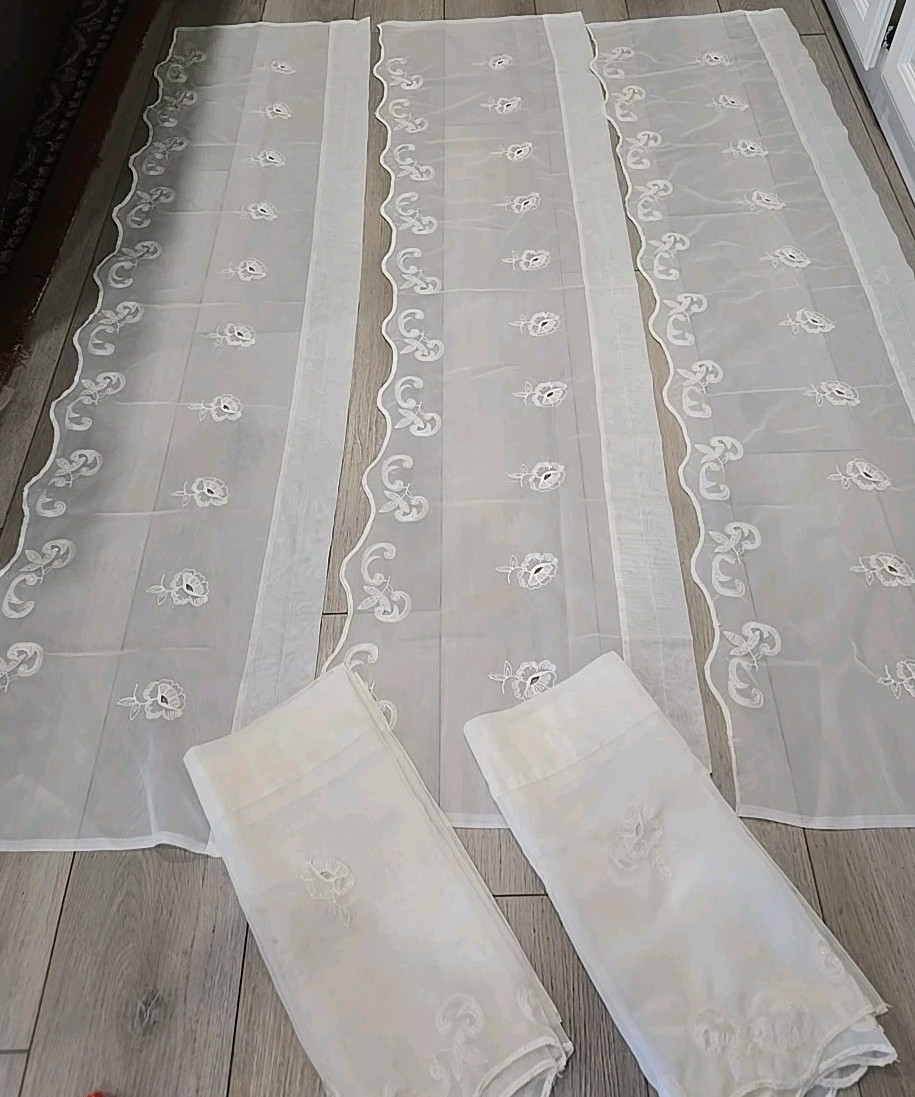 VTG Off White Scalloped Embroidered Valances 58″ 13″ Drop Set Of 5 Shanghai EUC