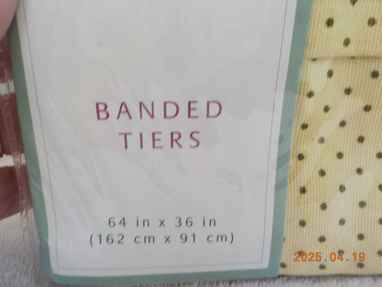 Waverly Garden Room Banded Tiers Window Treatment Floral Manor Fruit 64″ x 36″