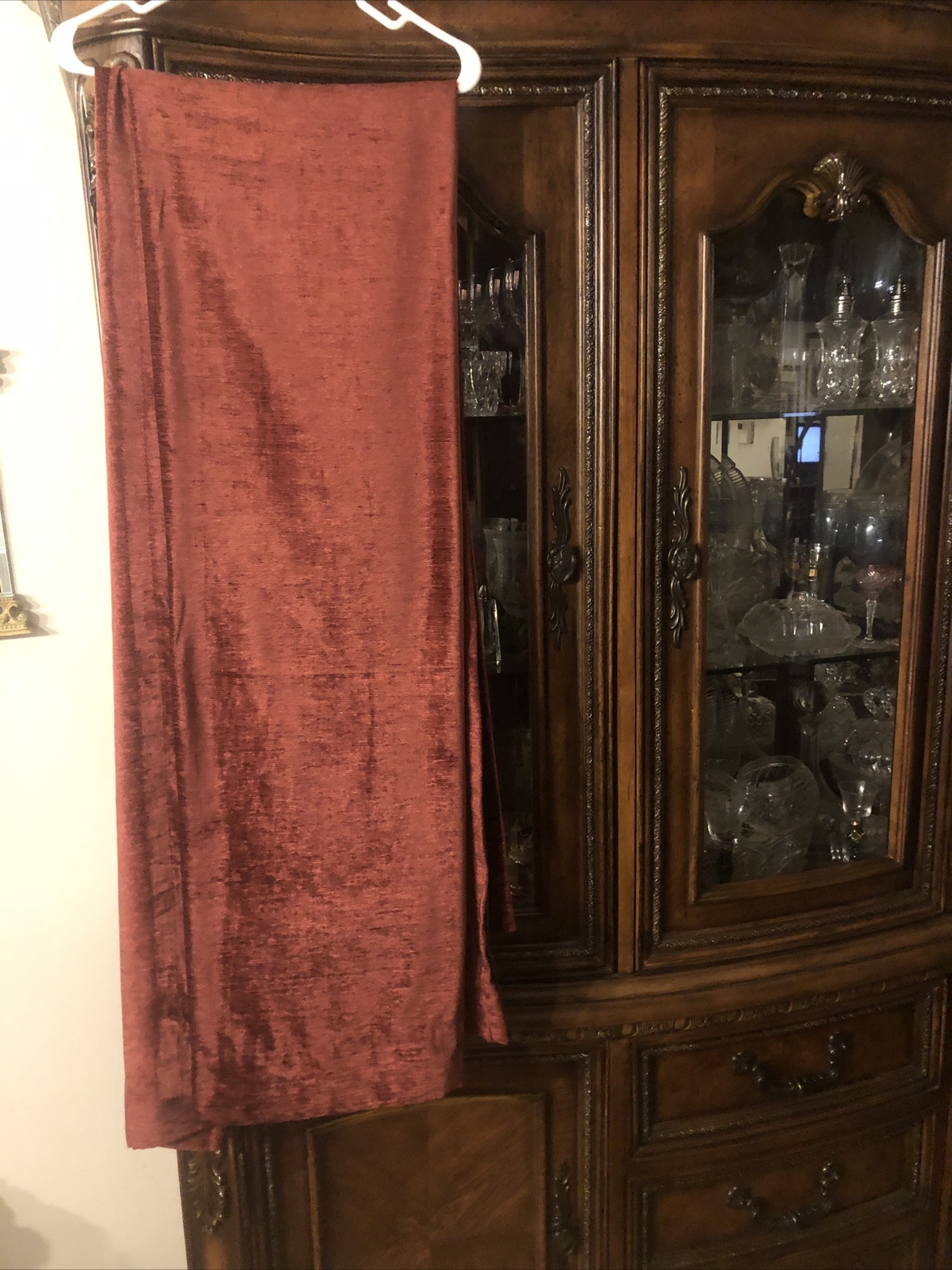 J. QUEEN NEW YORK Pair of Pole Top Drapes /Curtains 48″ X 84″ Chenille BRICK