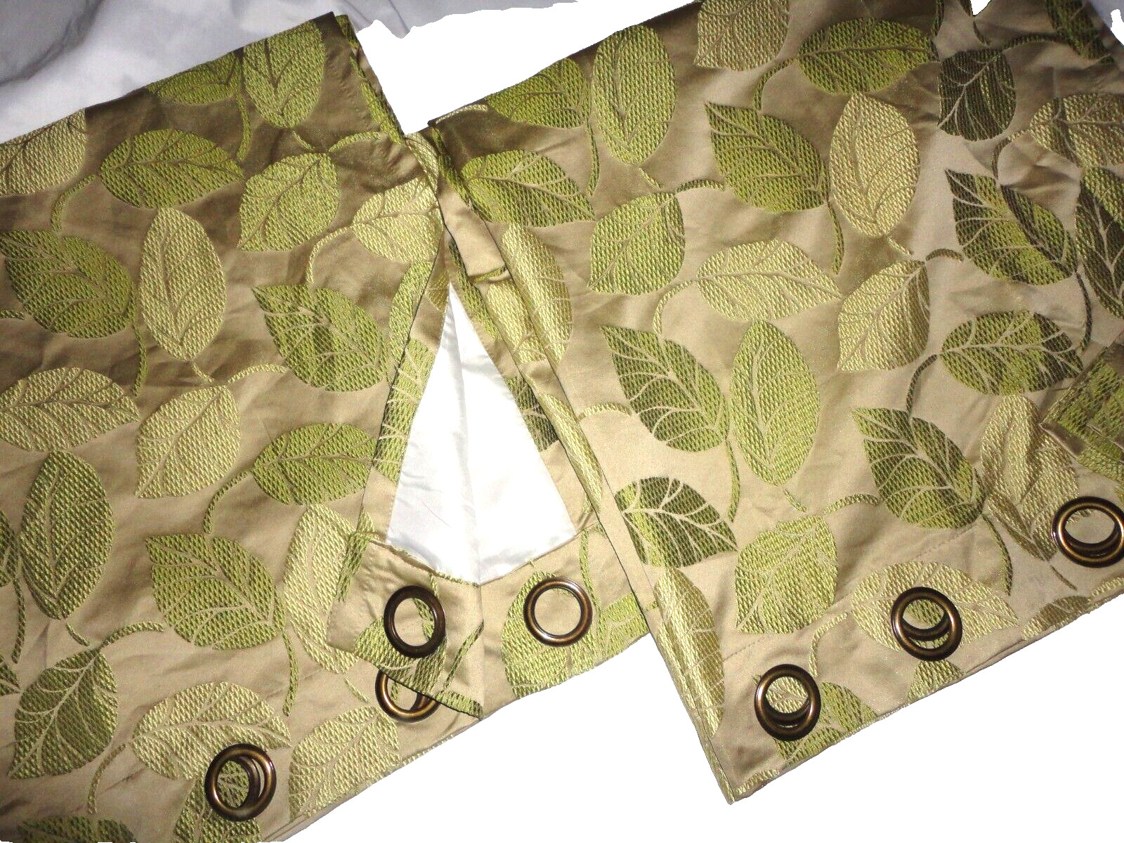 PIER 1 IMPORTS FREEMONT LEAF MOTIF GREEN DAMASK (2)GROMMET PANELS CURTAIN 50X105