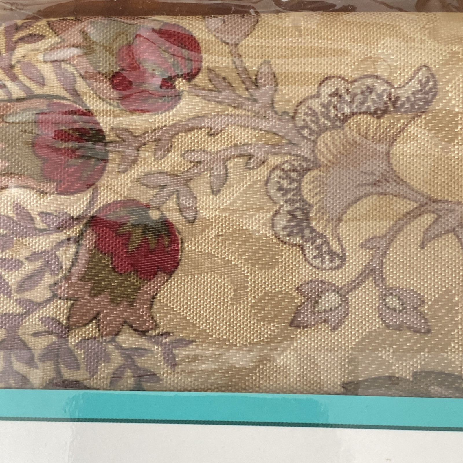 Traditions by Waverly Navarra Antique Scallop Valance Rod Pocket 52″W X 16″L New