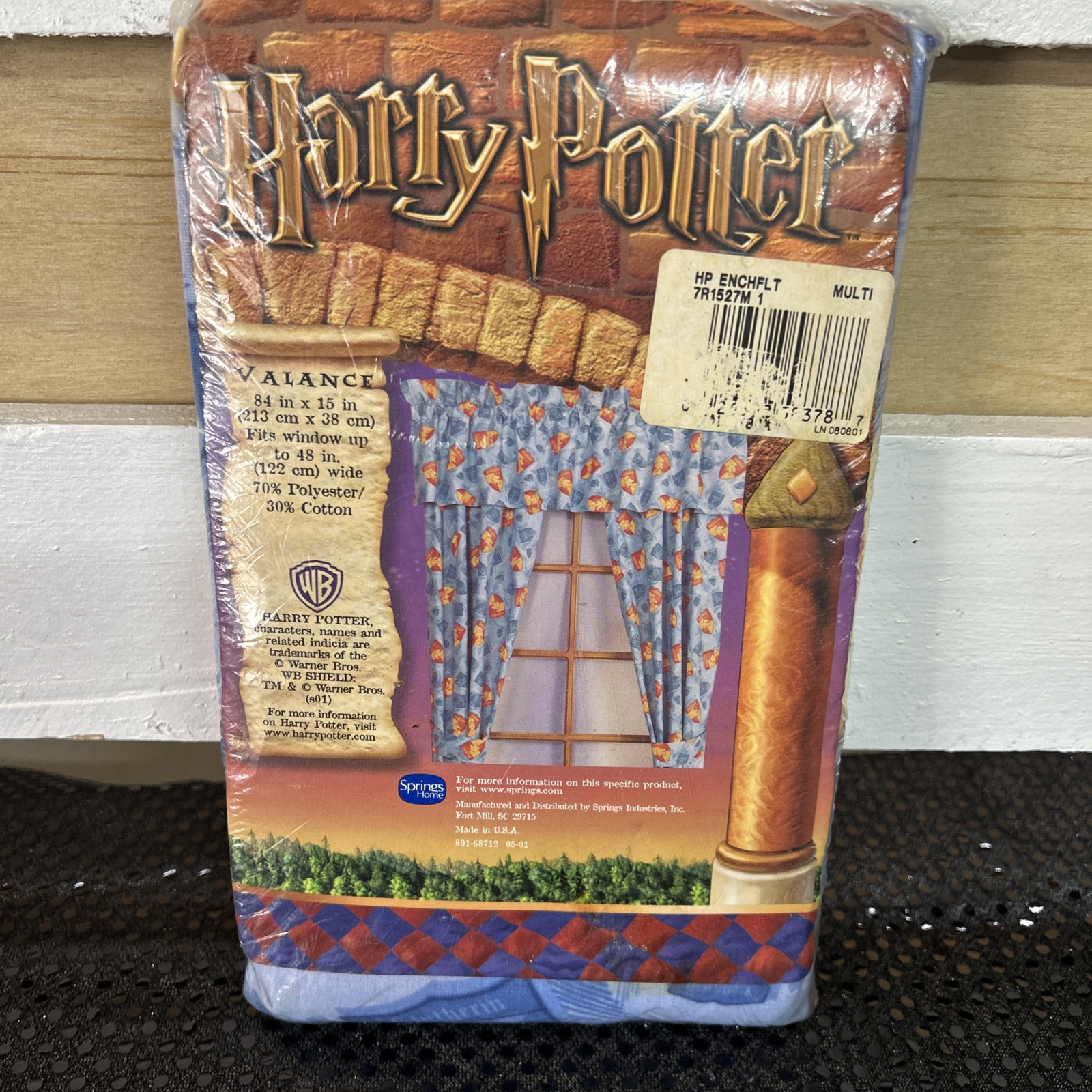 Harry Potter Gryffindor Shield Houses Warner Bros Springs Valance 84 x 15 NEW