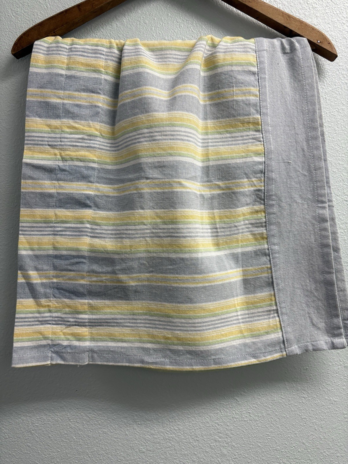 VALANCE BLUE YELLOW STRIPE 61 X 16 NAUTICAL FARMHOUSE LIGHT WEIGHT INDIA