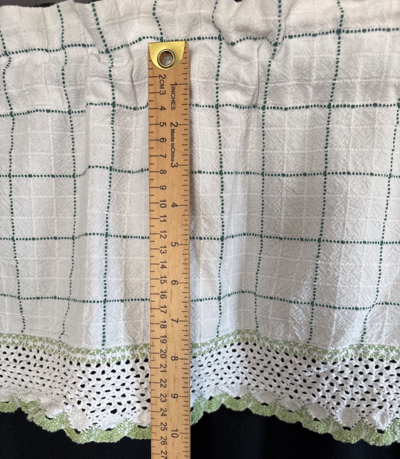 Window Valance White Green Checkered Crochet Edge 56″W x 12″L