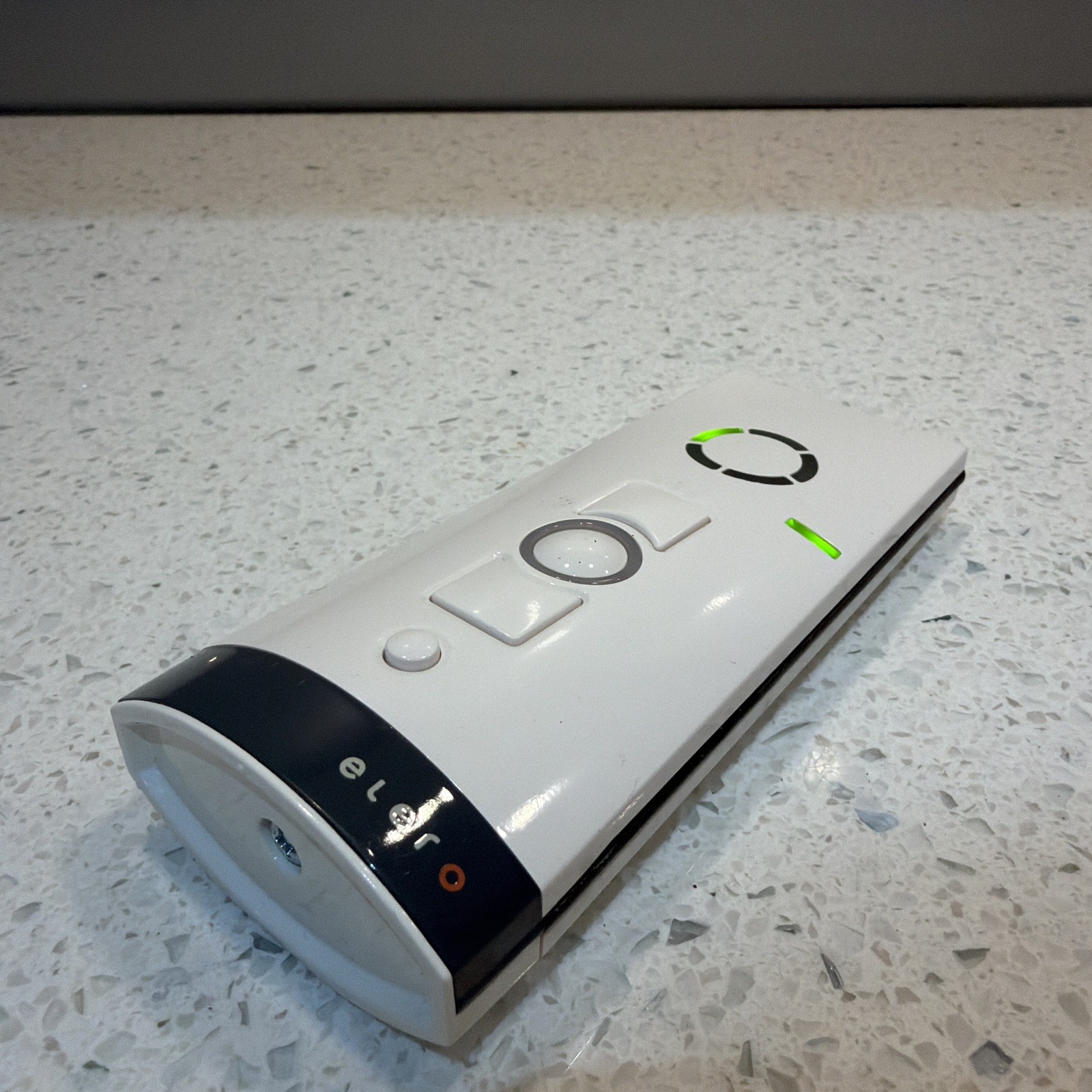 Elero Variotel 2 Wireless Handheld Transmitter 5 + 1 Channels, 868 MHz White