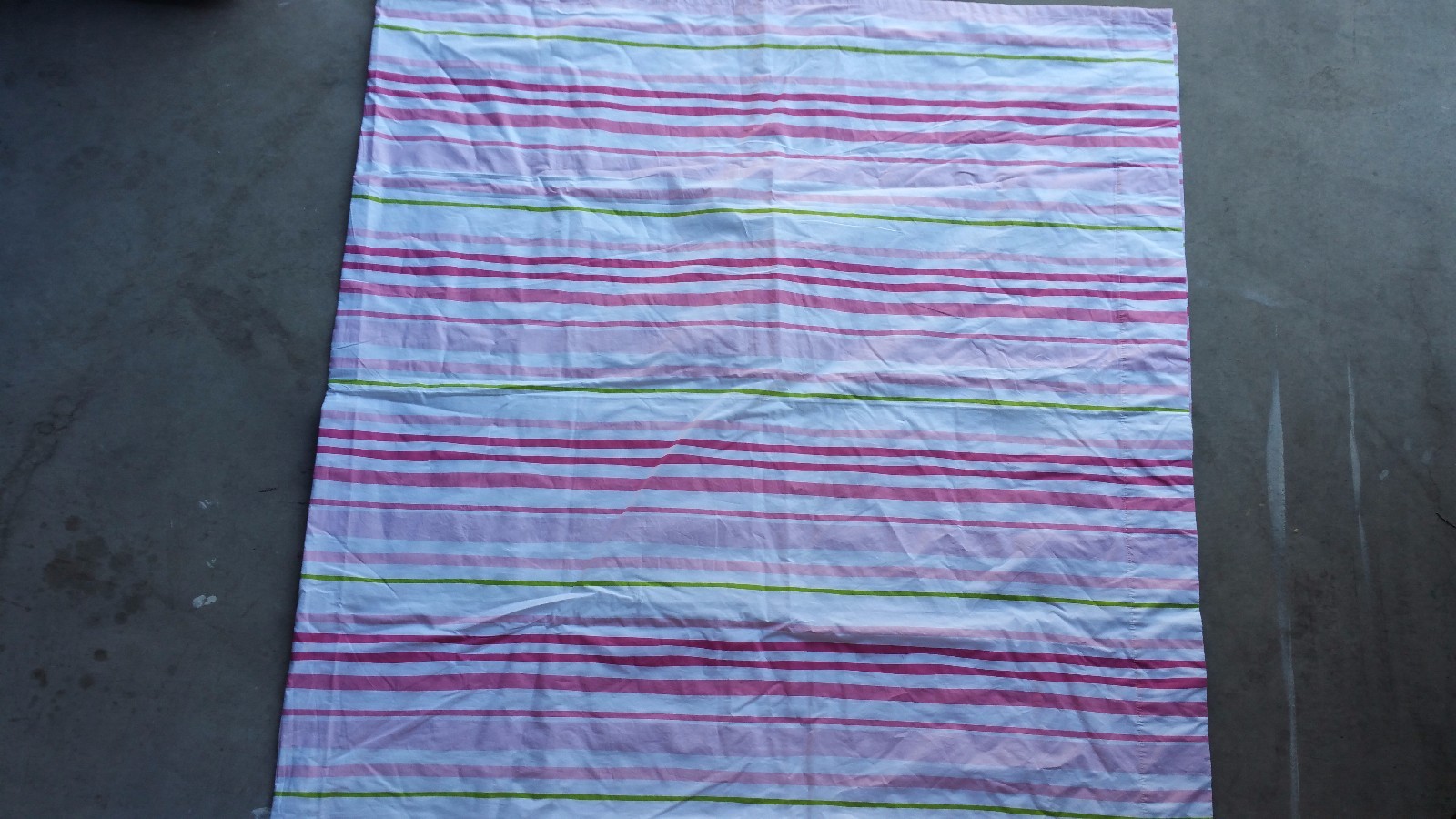 Land of Nod «Pink & Green Stripes» Lined Drapery Panel 44″ X 82″ – 1 Panel