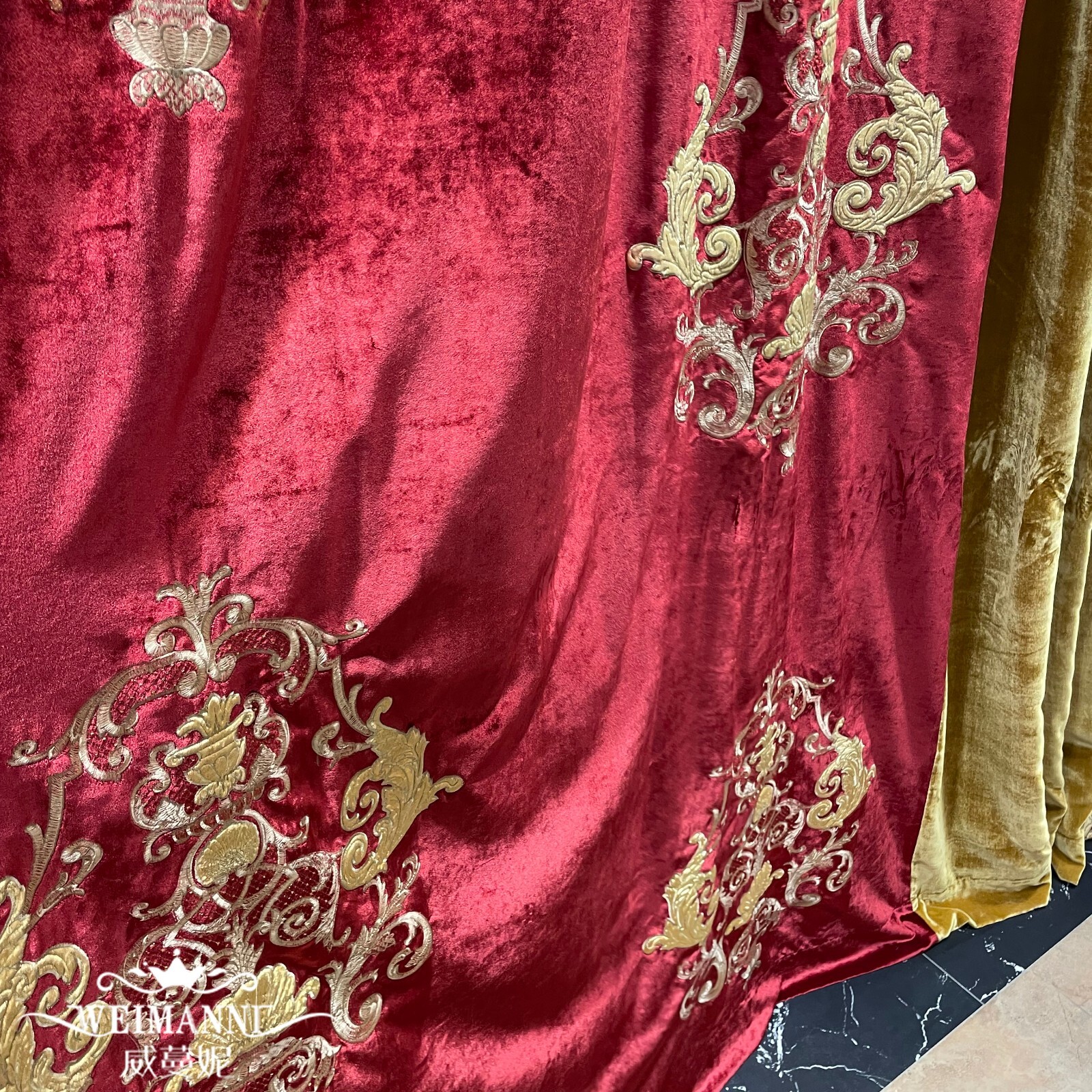 Elegant American vintage red velvet embroidery cloth valance curtain drape C1990