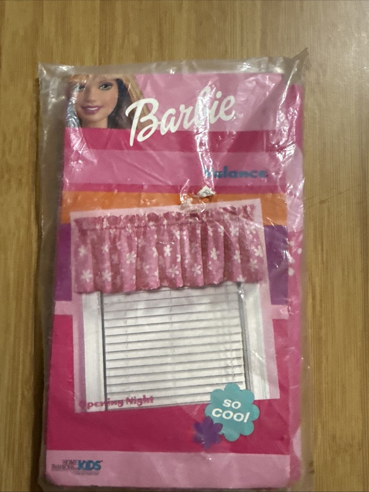 Vintage Barbie Curtain Valance 84″x 15″ Flowers Dan River USA New Window Pink