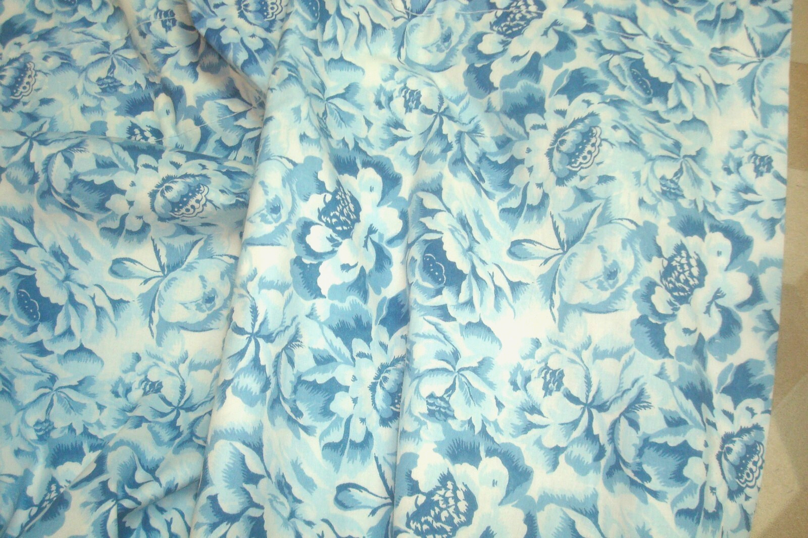 New 5 pc Laura Ashley Lined Drapes w/ Ruffled Valance & Ties Floral Blue 86″ lg