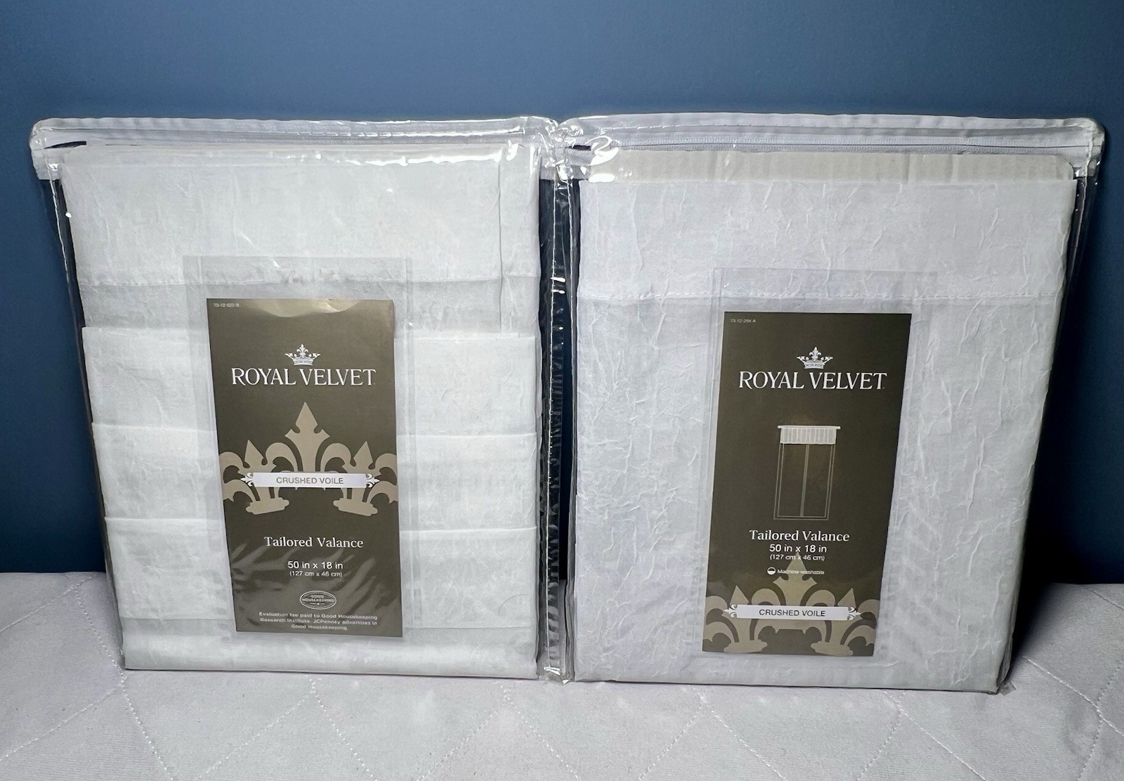 Royal Velvet Tailored Window Valance White Crushed Toile 50”x18” TWO NEW