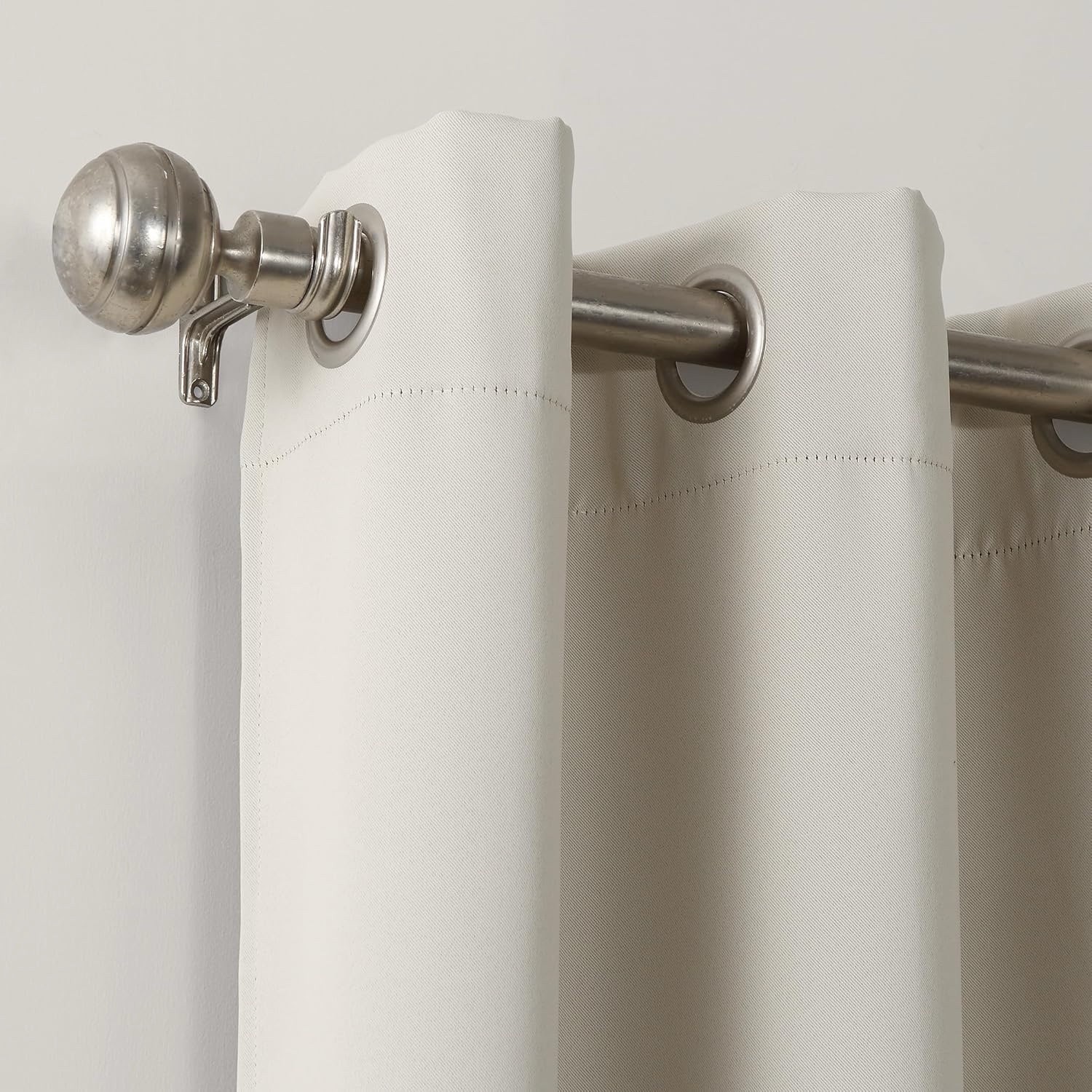 Sun Zero Lichtenberg blackout curtain panel grommets 40 x 54in Pearl polyester