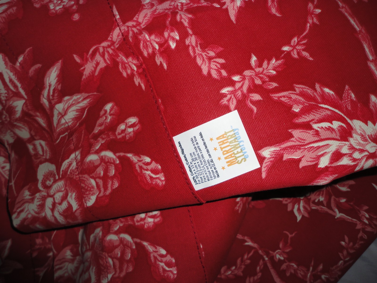 MARTHA STEWART FRENCH RED & WHITE FLORAL (1) BLOUSON TAILORED VALANCE 17 X 84