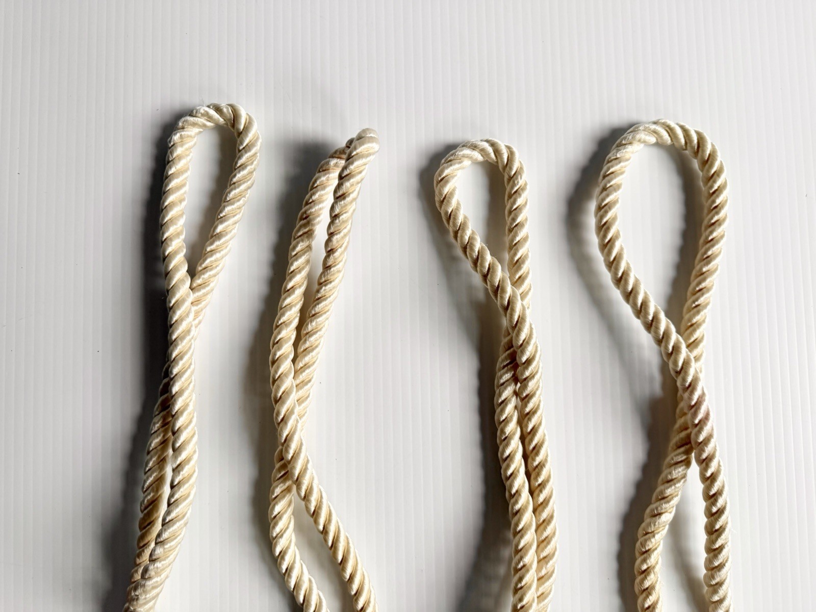 Set Of 4 Ivory Curtain Tie Backs Braided Rope w/ Tassels