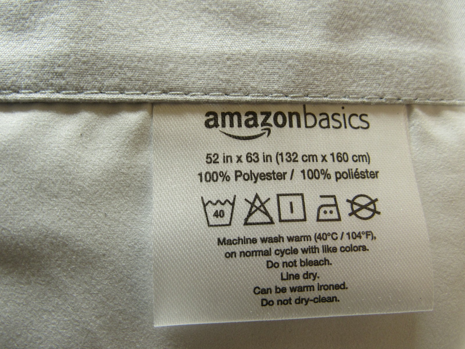 AmazonBasics Room Darkening Blackout Window Curtains with Tie Backs Set 52″ x 63