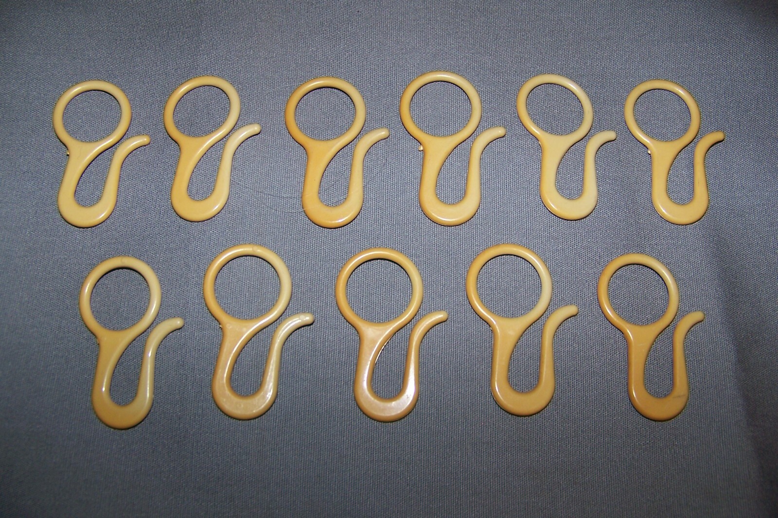 11 Vintage, Thin Plastic, Drapery Clips or Hooks, For A Rod