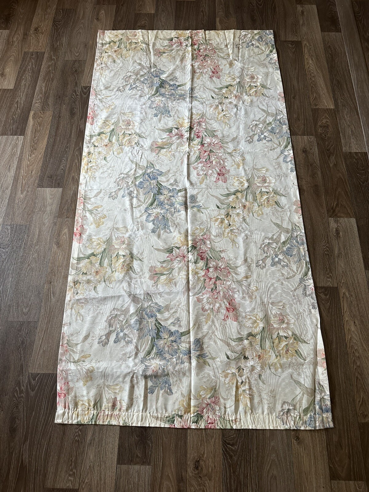 1 Curtain Panel Rod Pocket Pink Blue Green bouquet floral on white 84″x42″