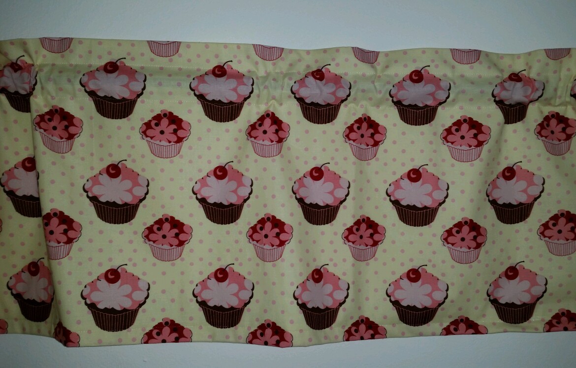 BAKERY CUPCAKE DESSERT CHERRY FLORAL POLKA DOT LINED WINDOW VALANCE 42 X 12