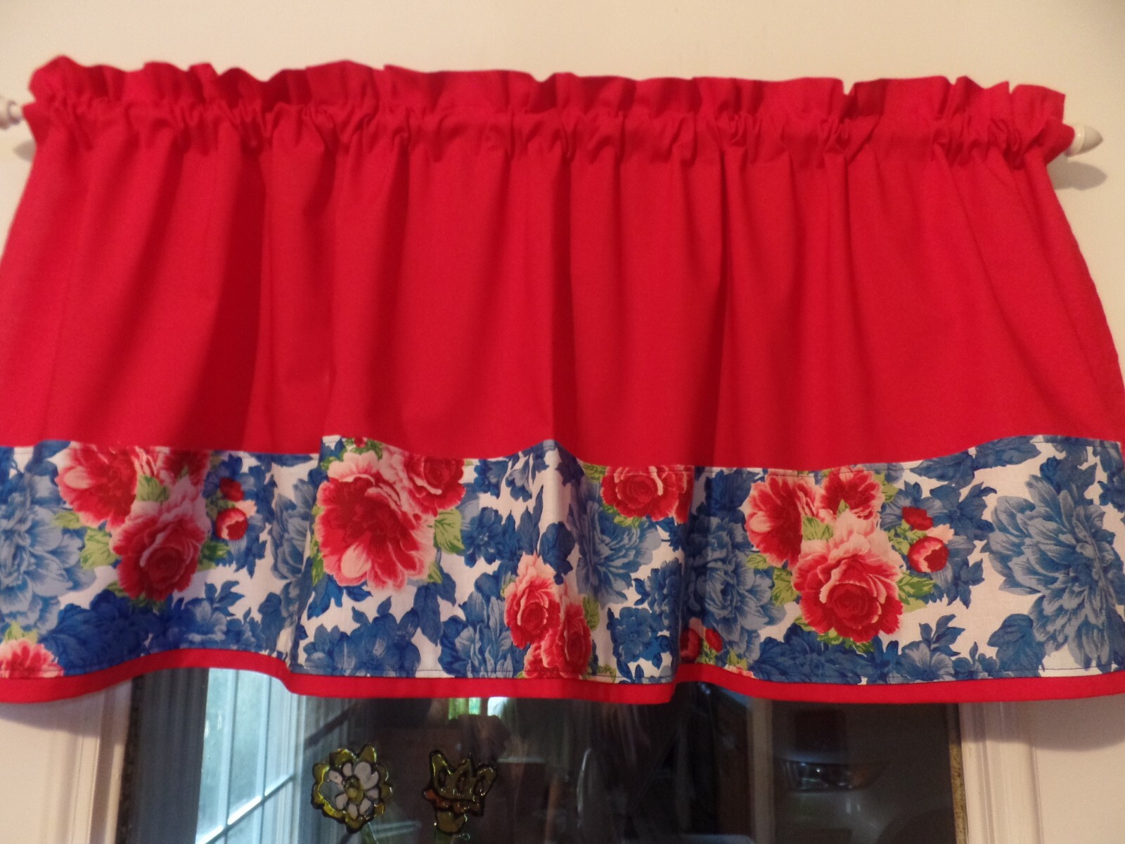 Pioneer Woman Handmade Window Valance, Red Kona Fabric, Blue Heritage, 42 x 16