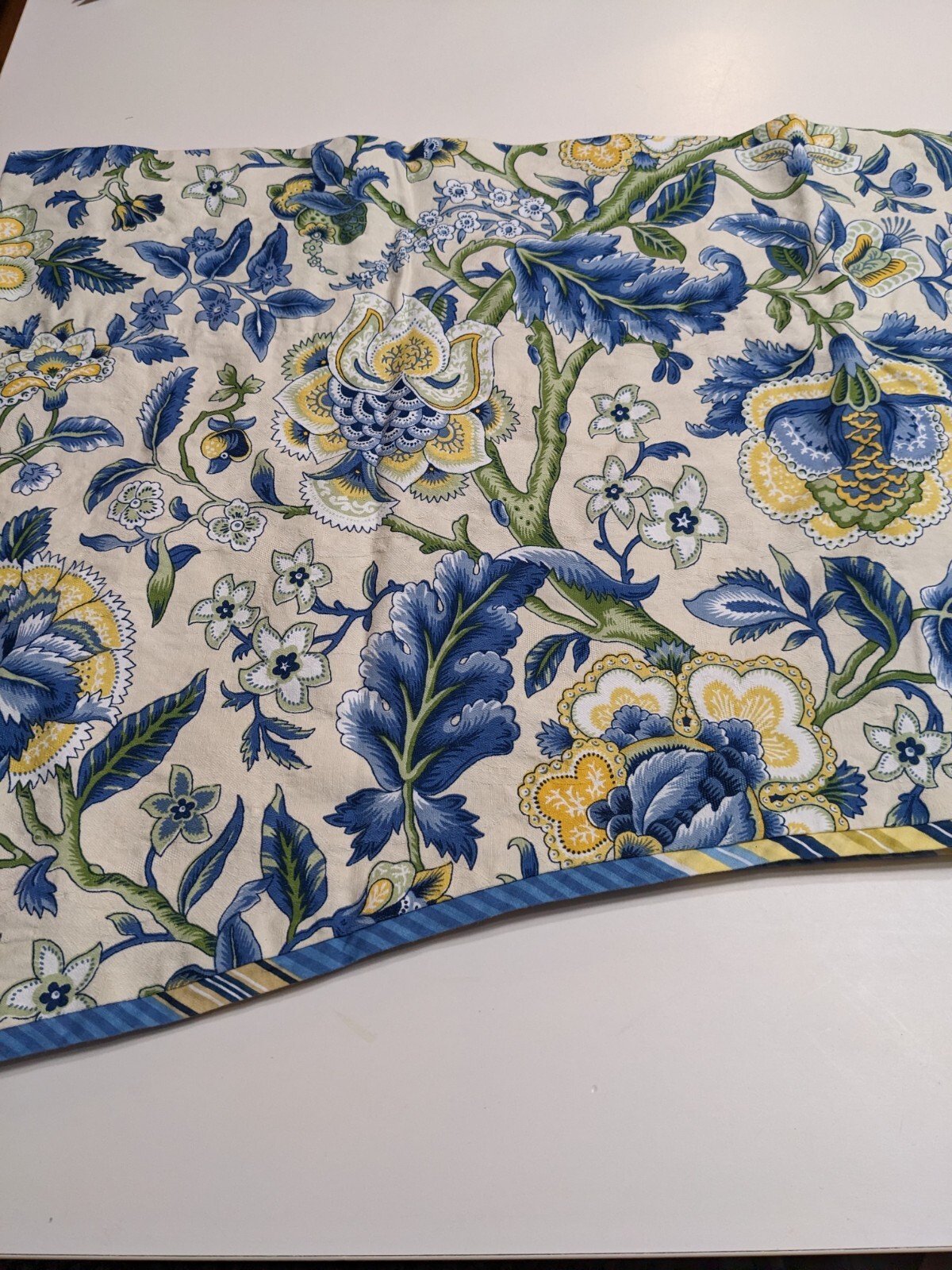 Waverly valance (1) Jocobean Imperial Porcelain vintage 19.5″ x 75″ RN 105021