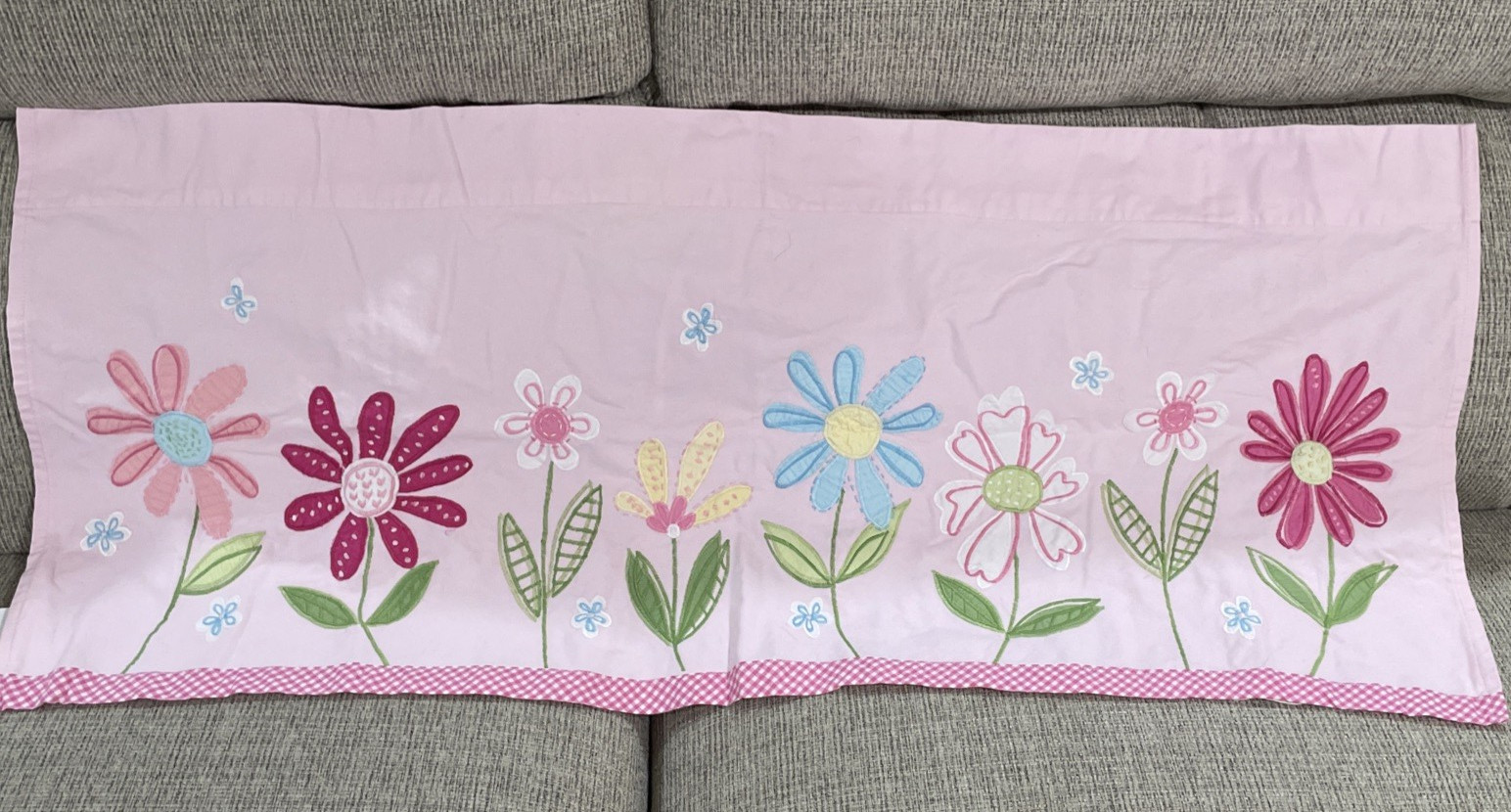 Pottery Barn Kids Daisy Flower Garden Patchwork Window Valance Pink 18” X 44”