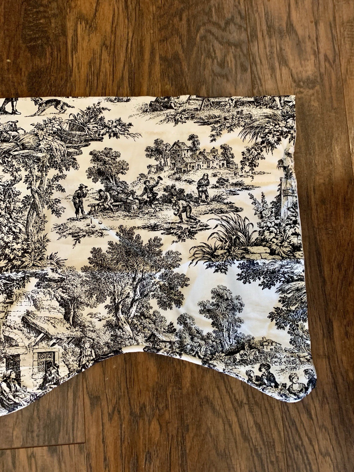 2 Black Toile Scalloped Valances 17.5×70 Each Vermont Country Store NWOT