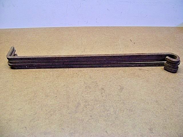 Vintage Lot of 4 Old Hand Forged Iron Curtain Tie Backs (?) Rusty 1/4″ Stock 18″