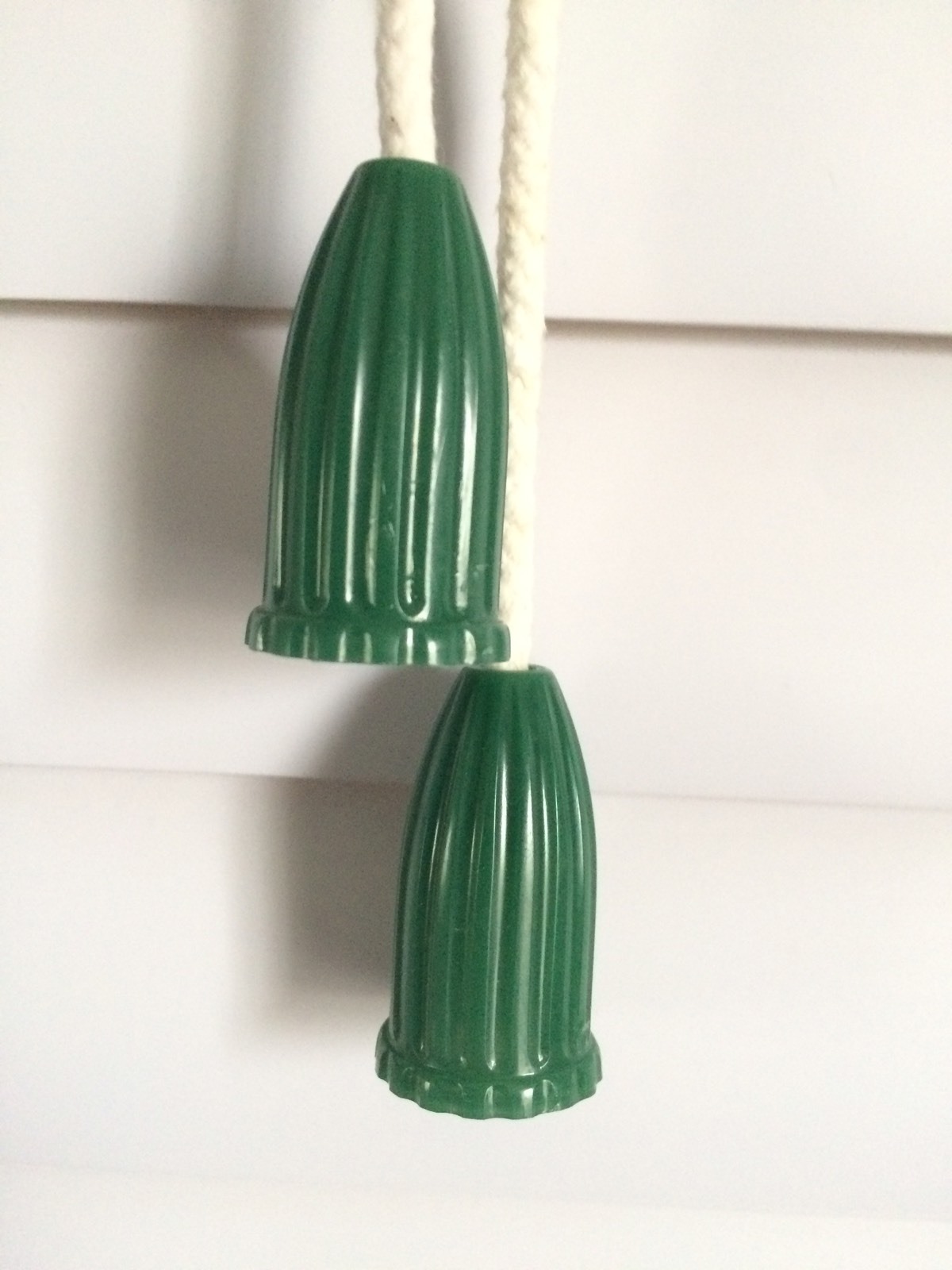 Vintage/Retro/ Mid Century Modern Green Window Blind/Lamp Pulls NOS Lot of 6