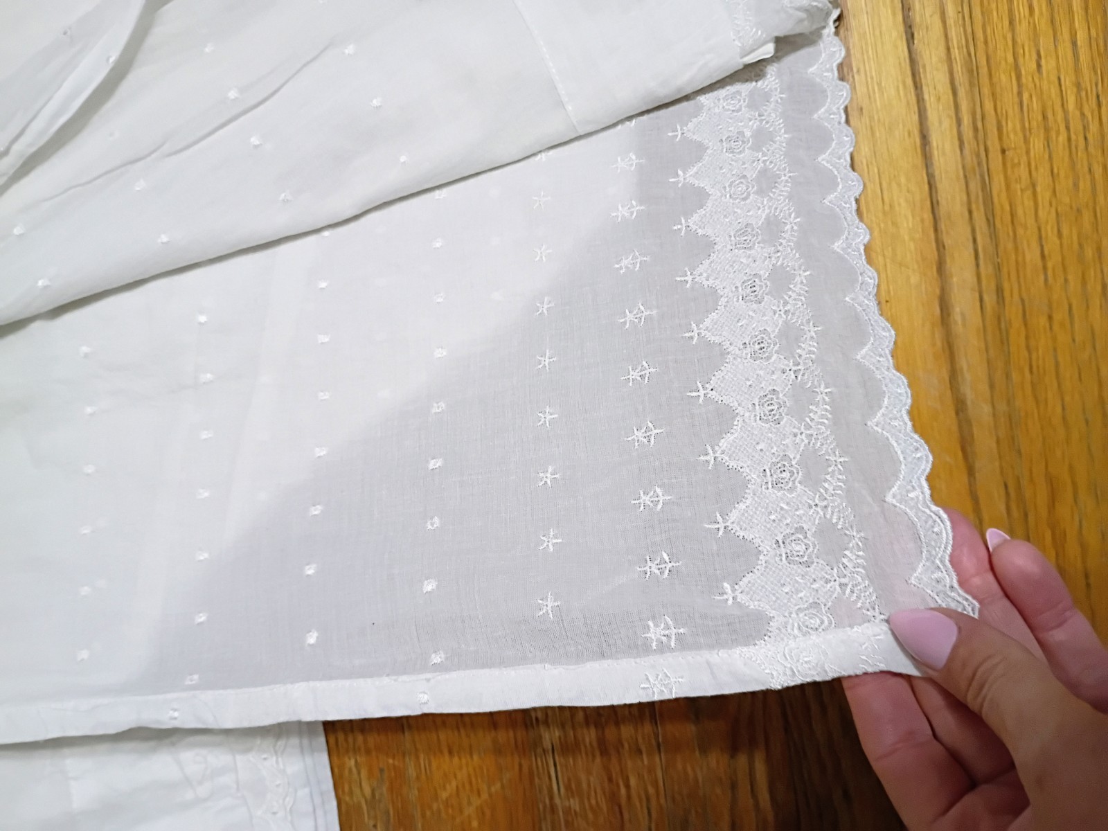 4 Simply Shabby Chic White Embroidered Swiss Dot Sheer Curtains White 60×84