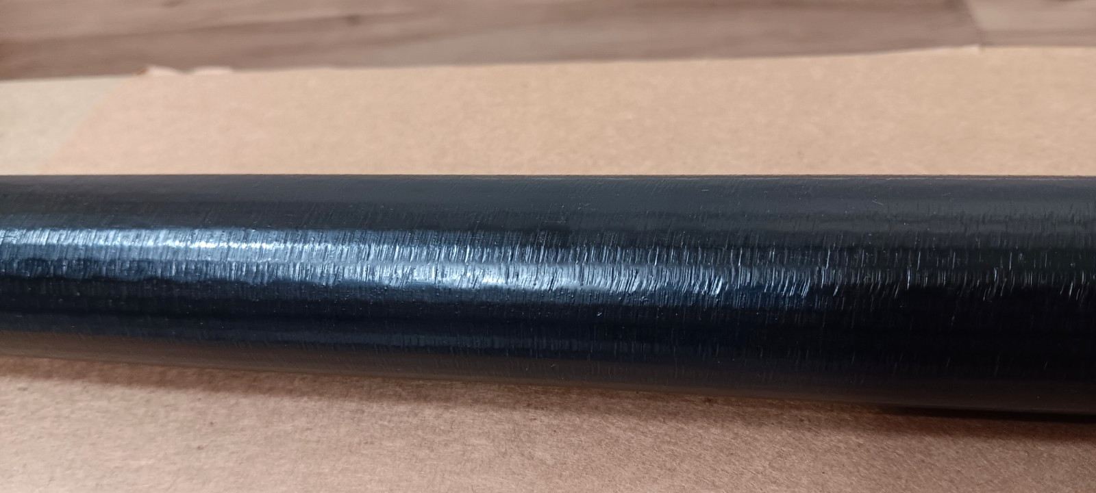 Pottery Barn Black Cast Iron Curtain Rod 1.25″ Dia. w/Round Brackets 28-48″ NEW