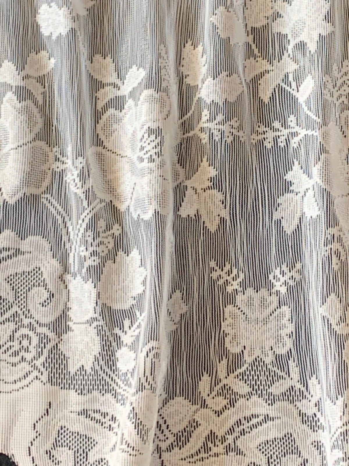White Floral Lace Window Valance Curtain Scalloped Edge 53″ W x 31″ L Polyester