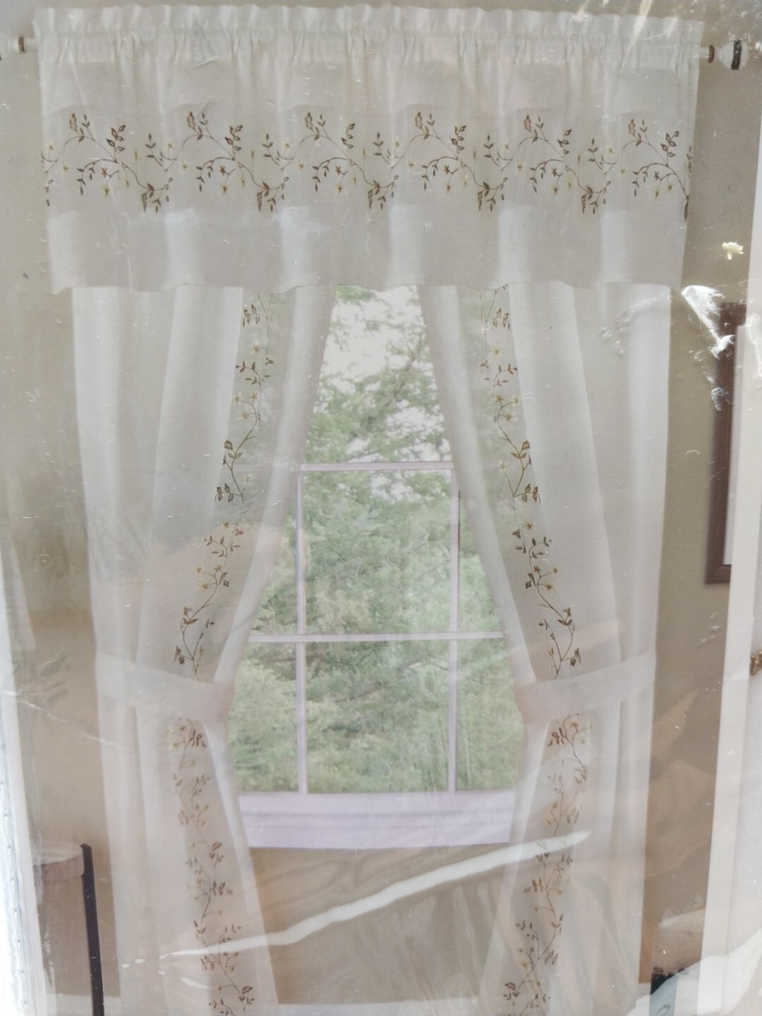 Achim Fairfield 5 Piece Window Curtain Set 55in x 84in Floral Embroidered