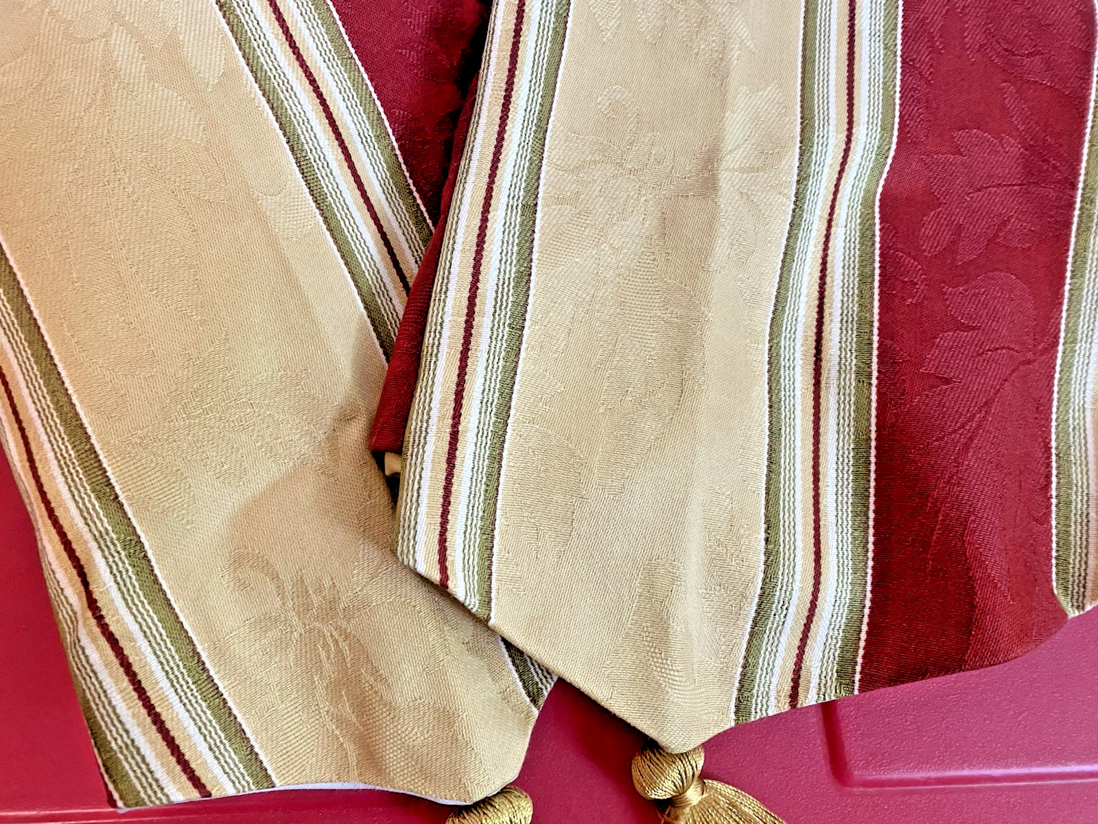Waverly “CAPULET” Ascot Valances~2 Red Gold Multi Color Stripe~Lined/Tassel
