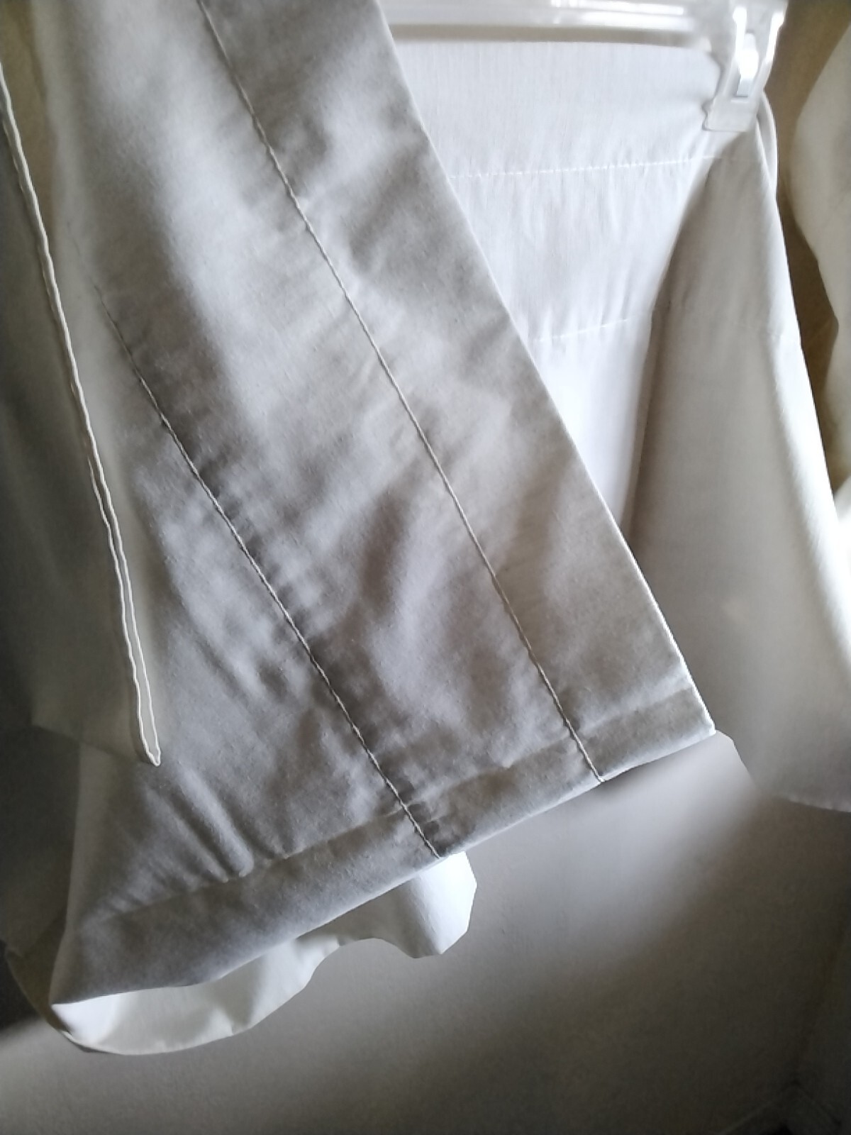 Light Cream Solid Cotton Polyester Valence Curtain 65″ L x 17″ W 3″ Rod Opening