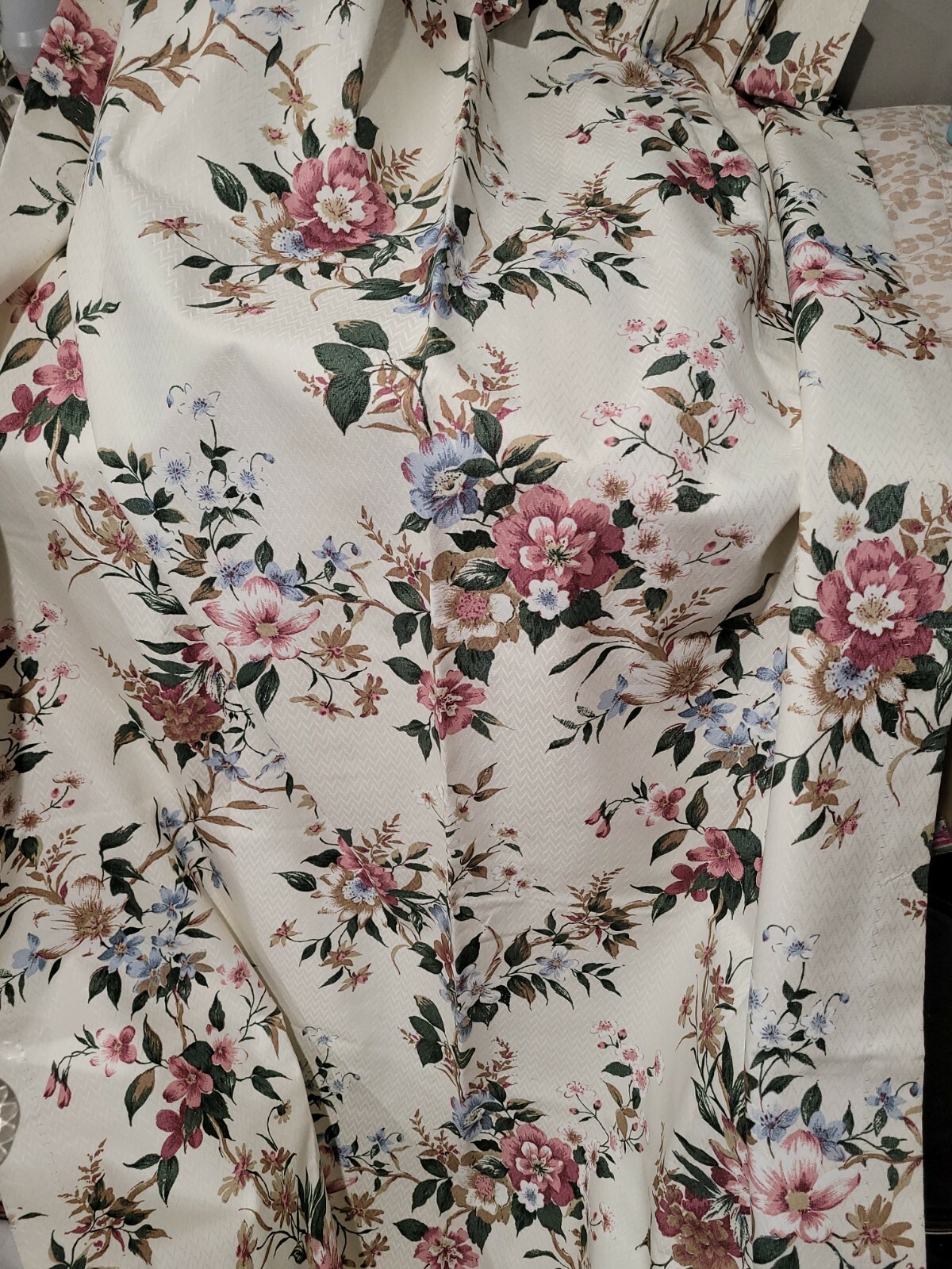1 Vntg. Pinched Pleat Curtain /Drape Floral Farmhouse Shabby chic 25″w × 82″l