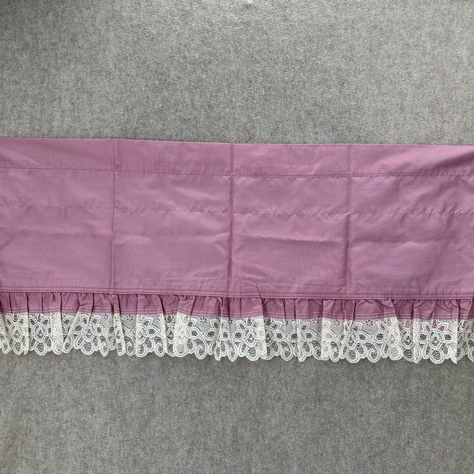 VTG Sears Mauve Pink Ruffled Lace Trim Window Valance Panel Made in USA 17X79